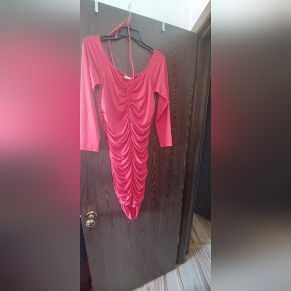 Clothes - Picture 8 of 13